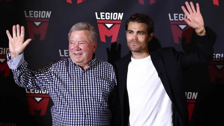Paul Wesley and William Shatner comic con